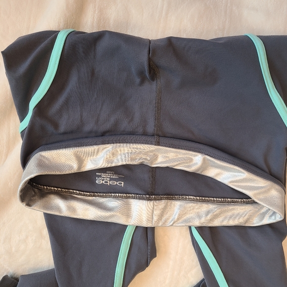 Bebe Active wear leggings - Picture 3 of 4